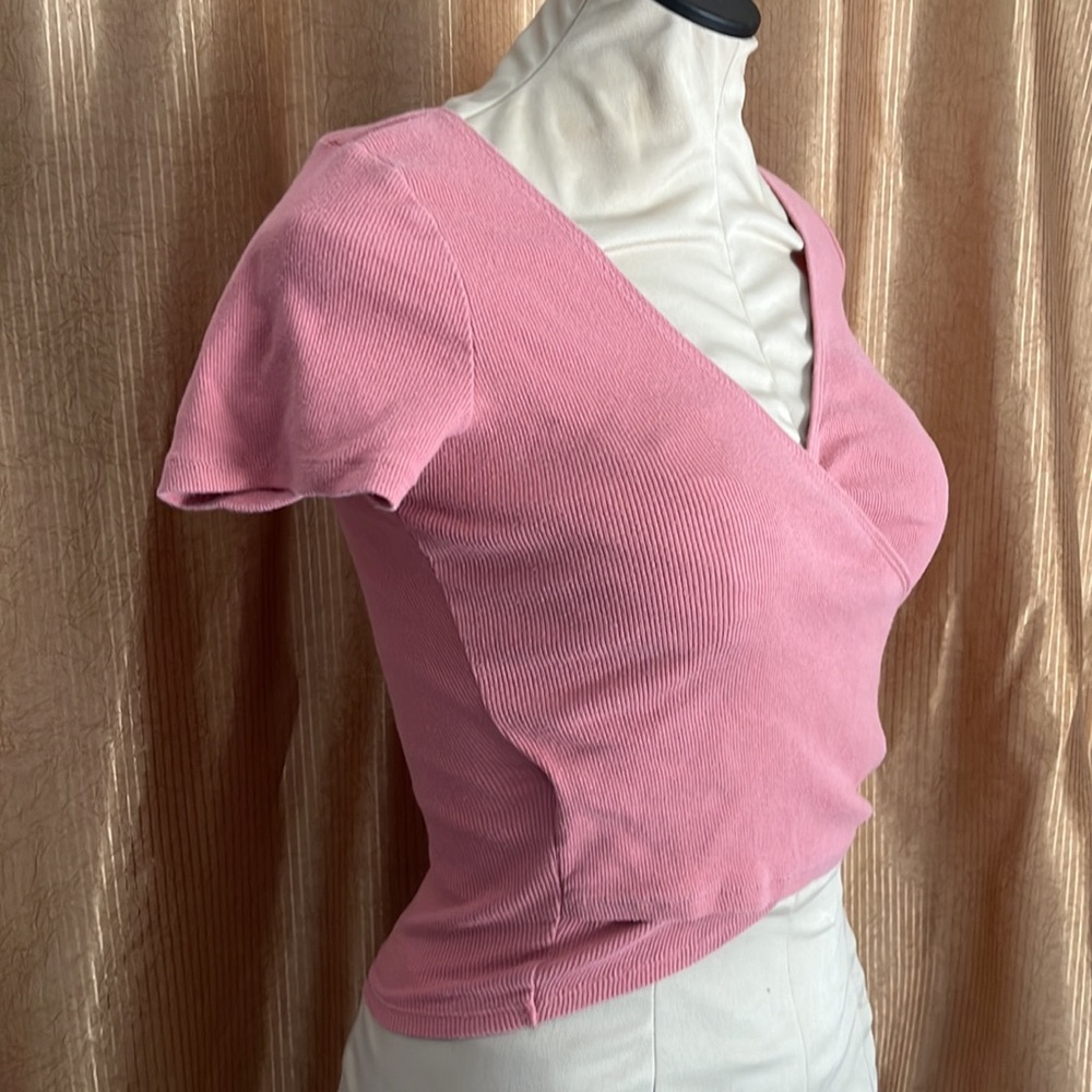 Hollister crop top